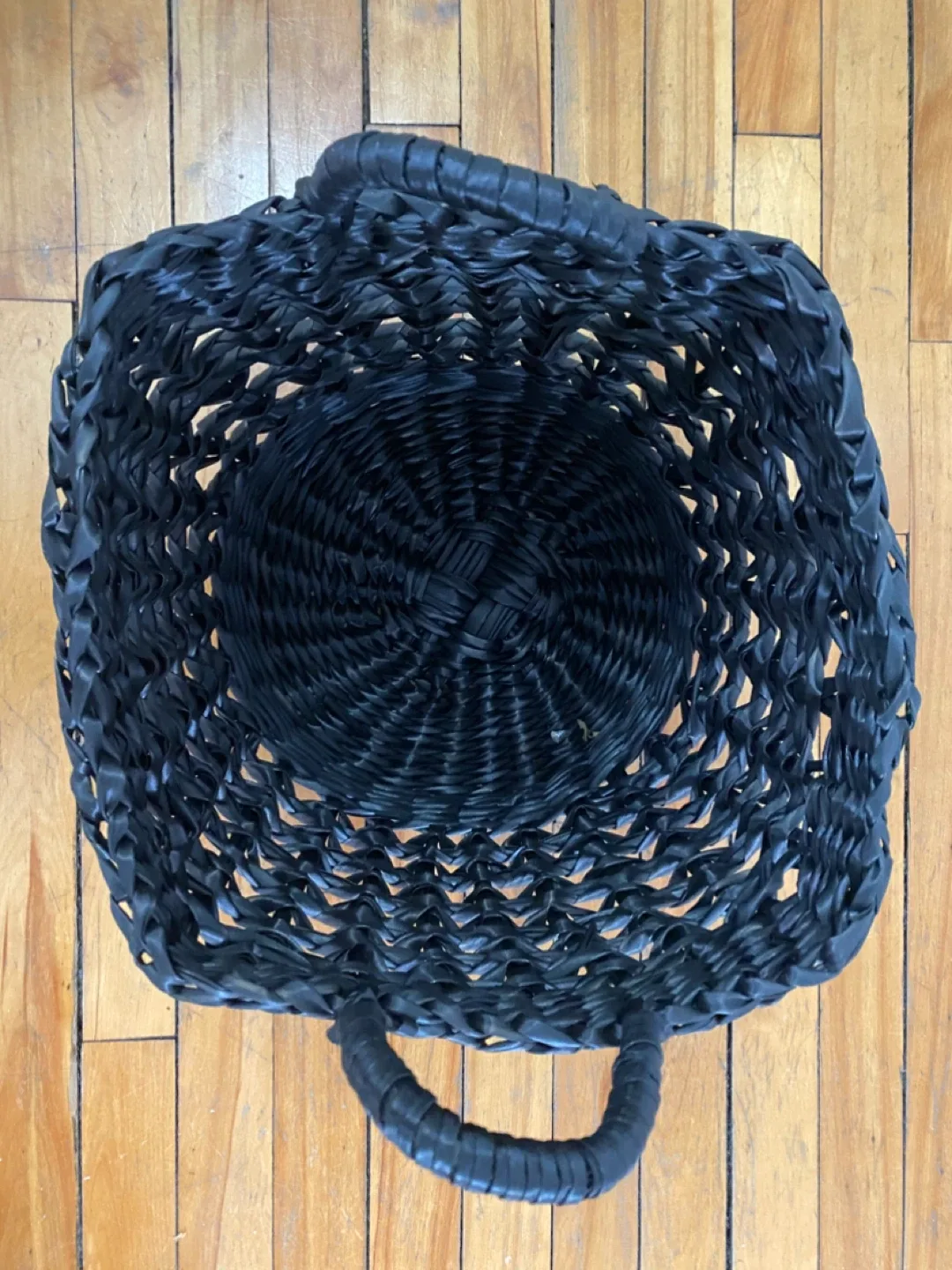 Black Woven Basket with Handles image indicator(3)