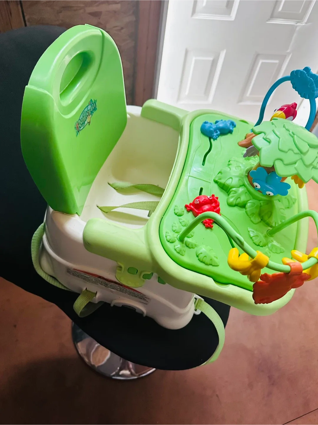 High Chair/ Booster Seat from Fisher-Price image indicator(2)