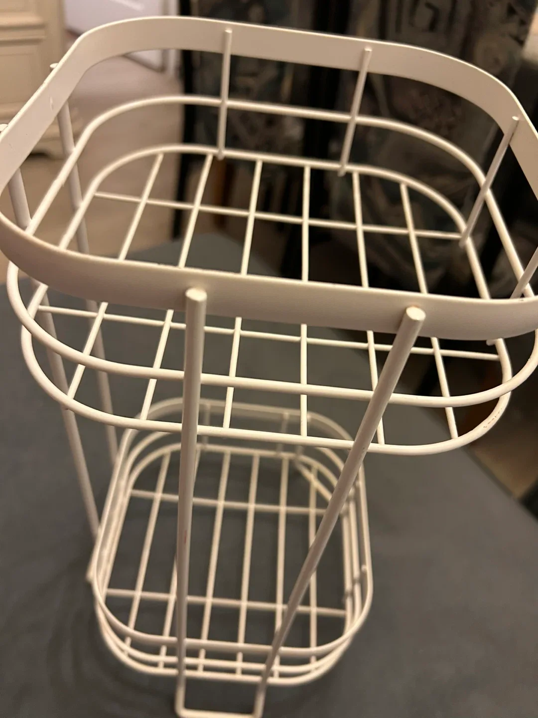 White Metal Storage Shelf image indicator(2)