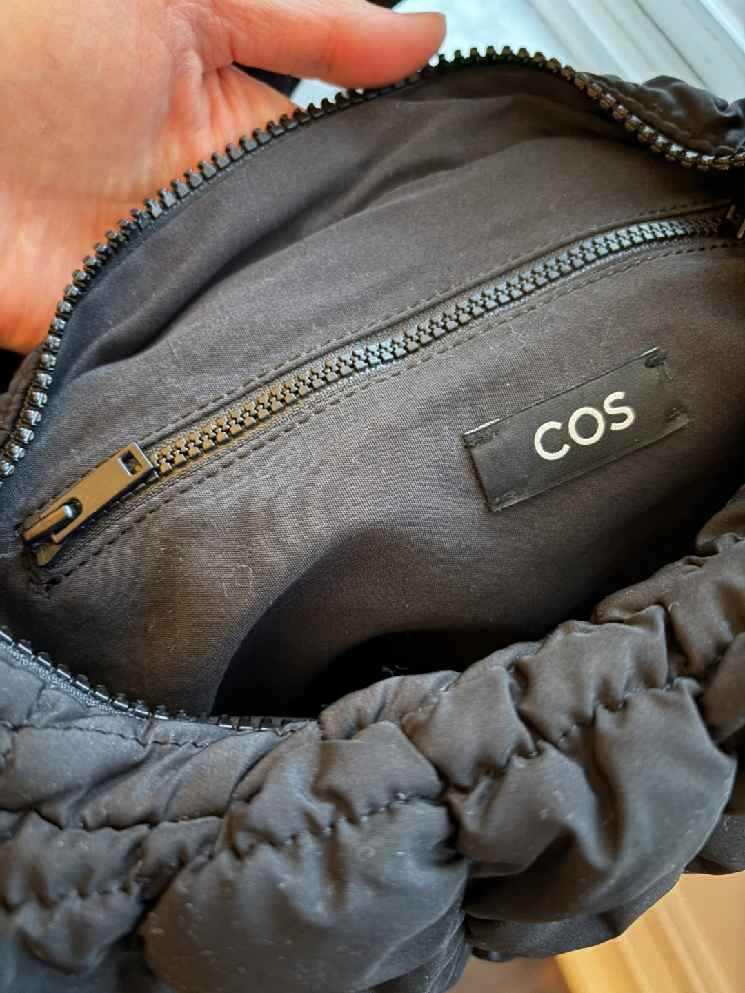 COS Black Quilted Bag - photo 2