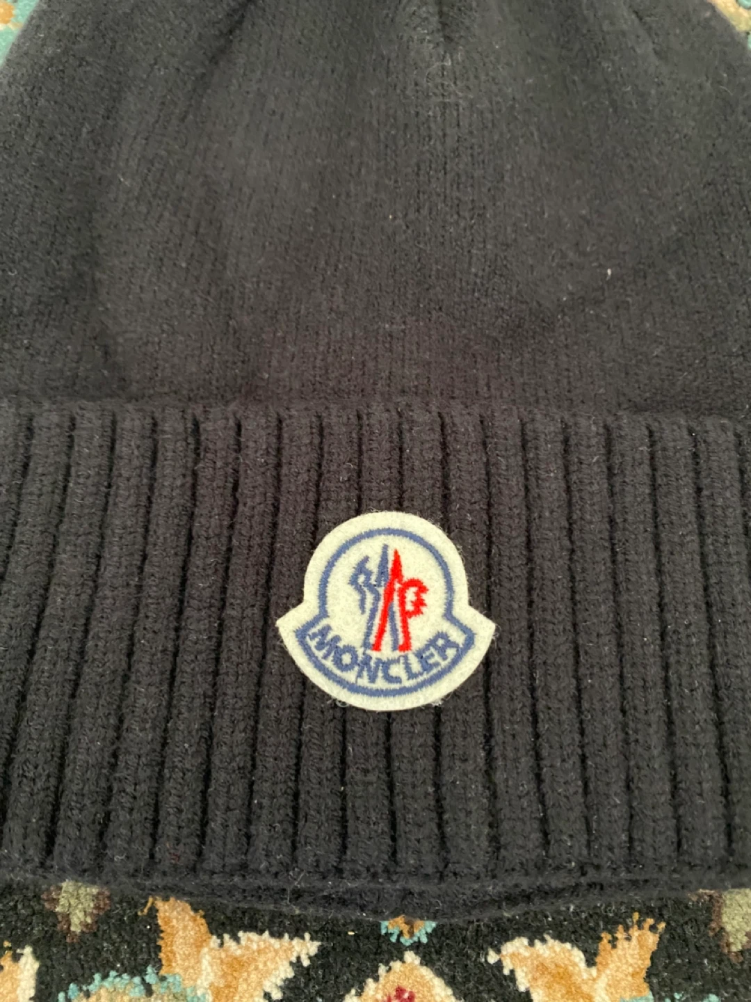 Moncler Black Beanie - New with Tags - photo 3