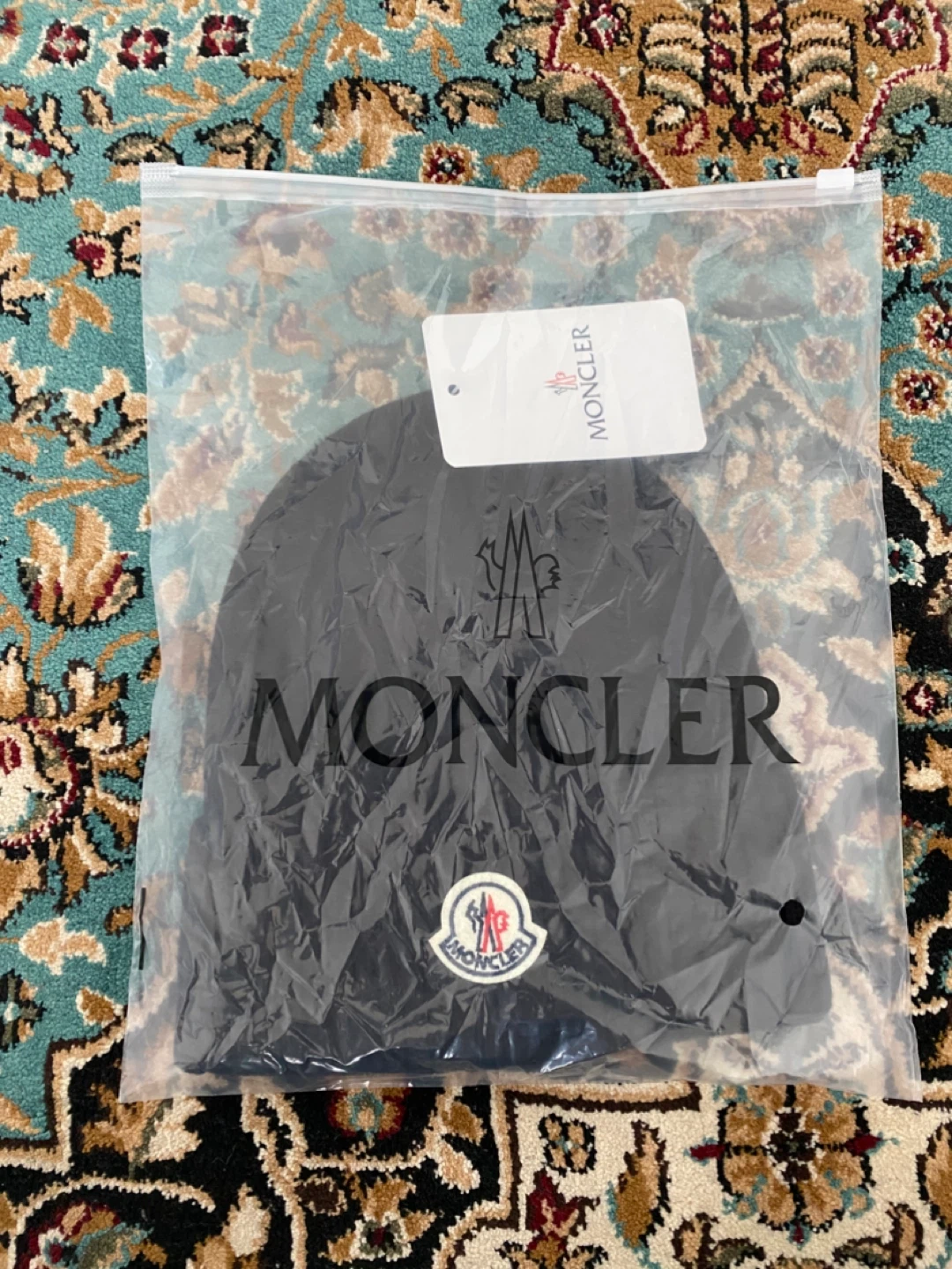 Moncler Black Beanie - New with Tags - photo 4