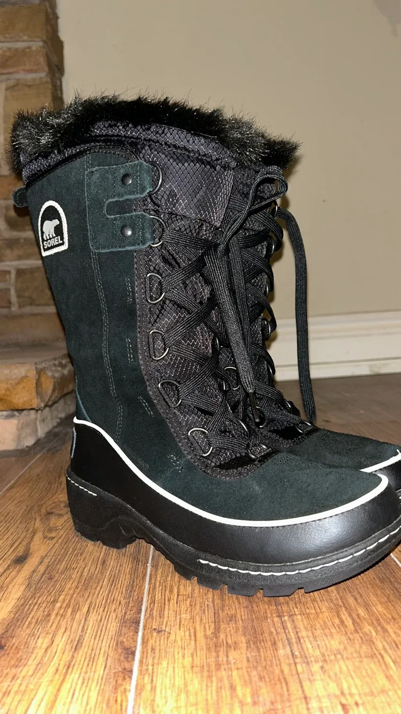 Sorel Black Winter Boots image indicator(4)