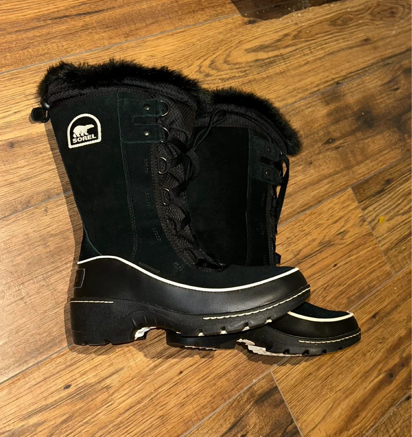 Sorel Black Winter Boots image indicator(2)