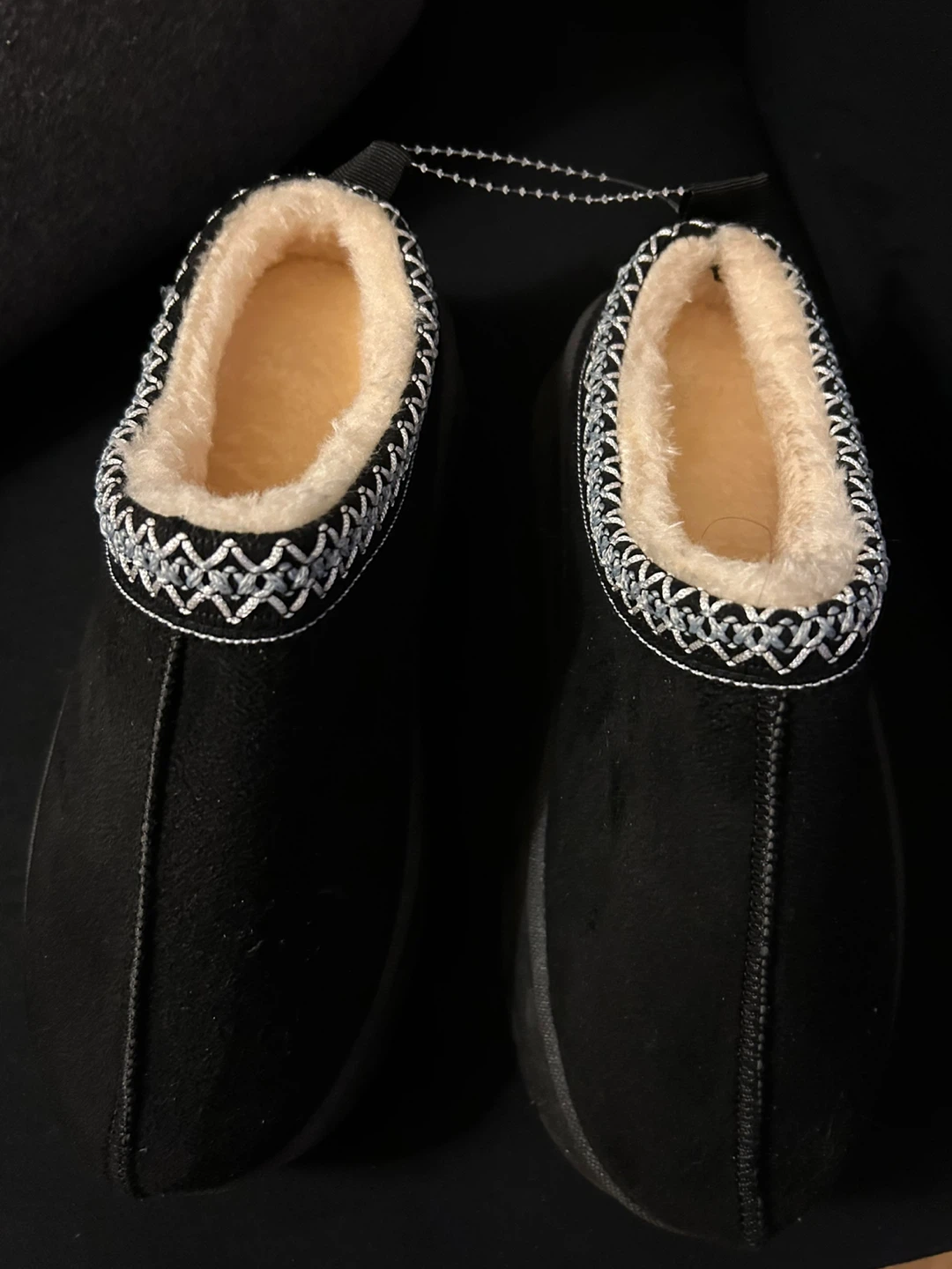 UGG look alike Women's Tasman Slipper - Size 7
