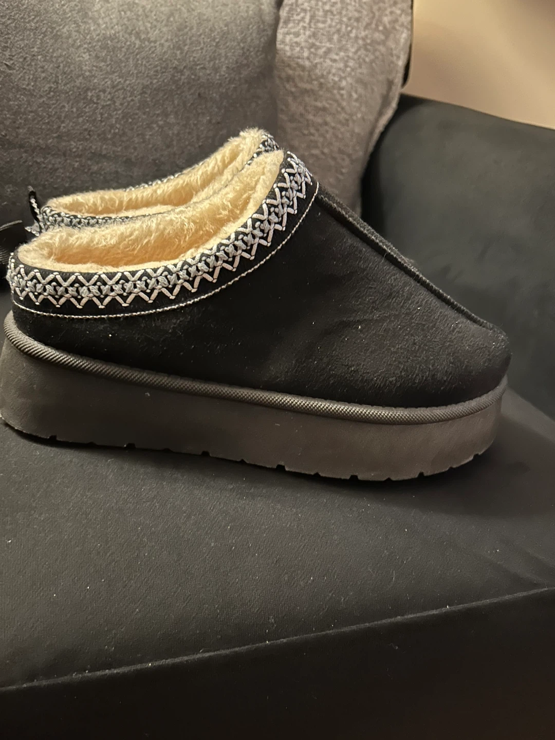 UGG look alike Women's Tasman Slipper - Size 7 - photo 2