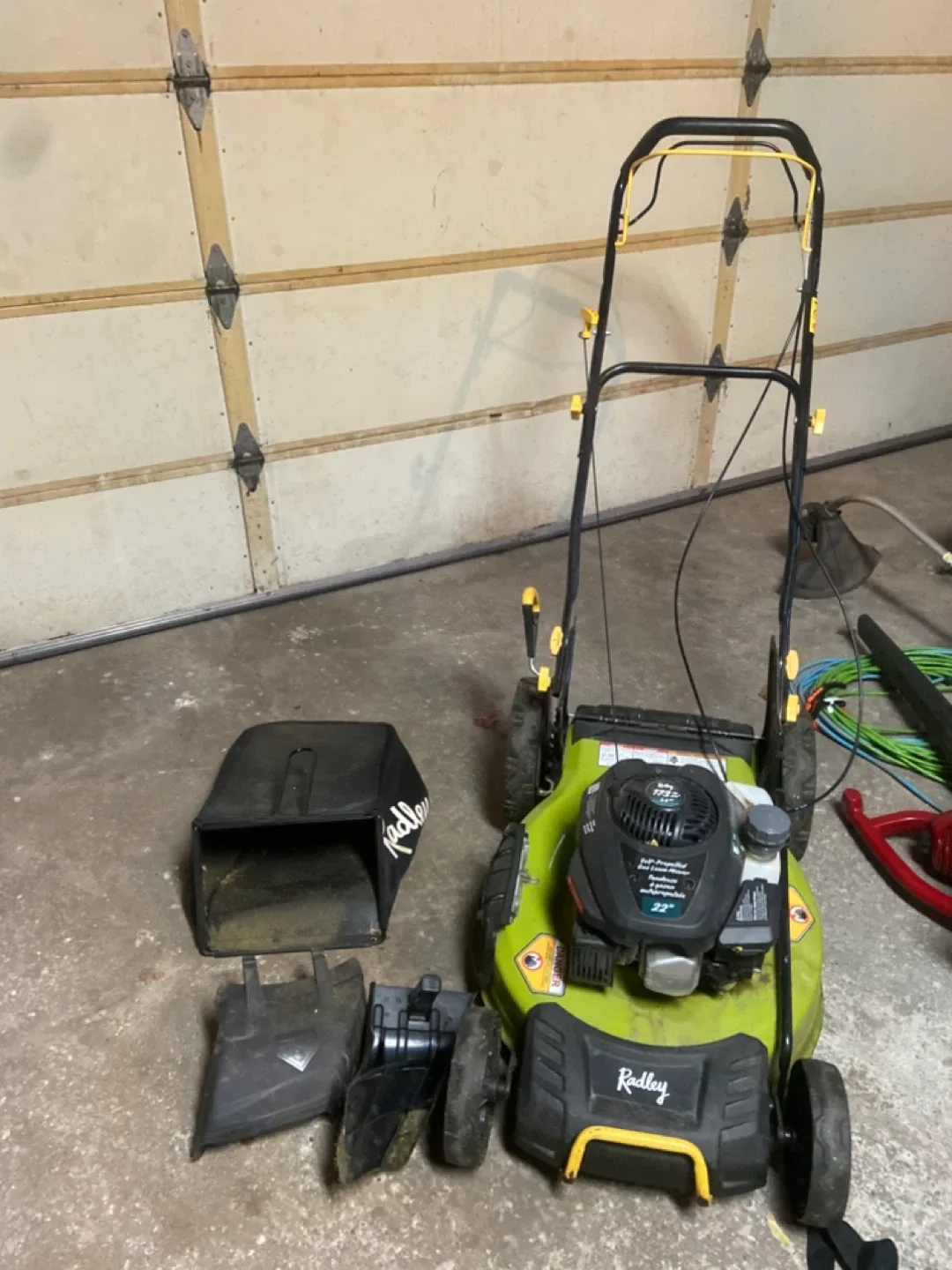 Radley 22" Self-Propelled Gas Lawn Mower image indicator(3)