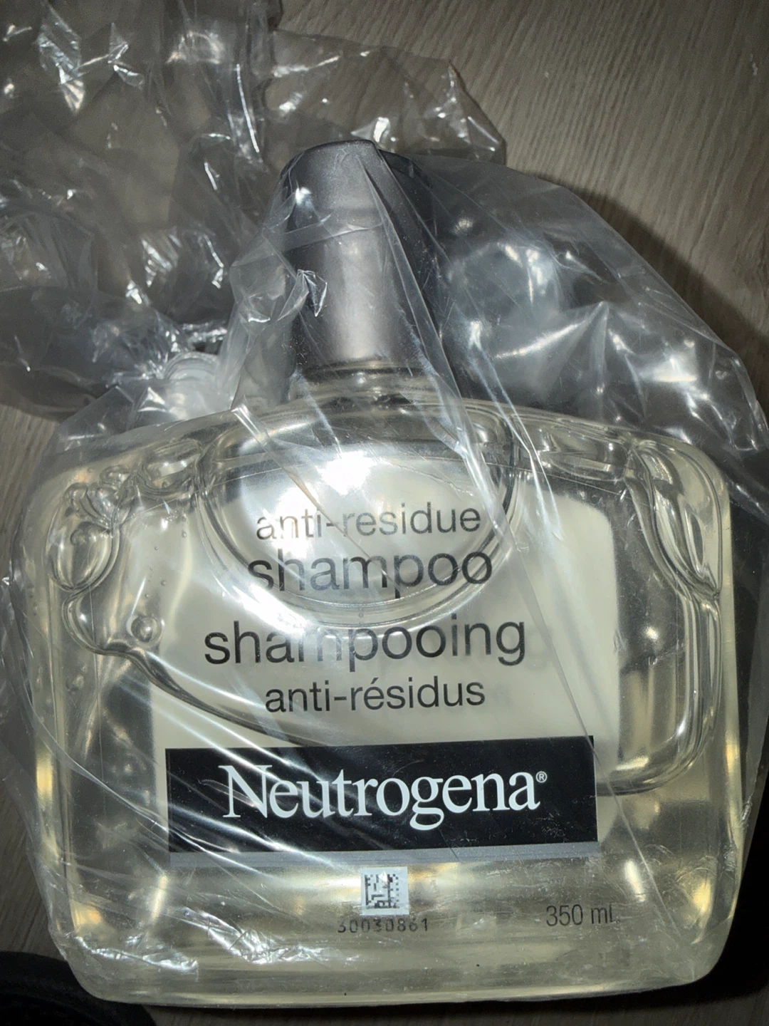 Neutrogena Anti-Residue Shampoo - 350 ml