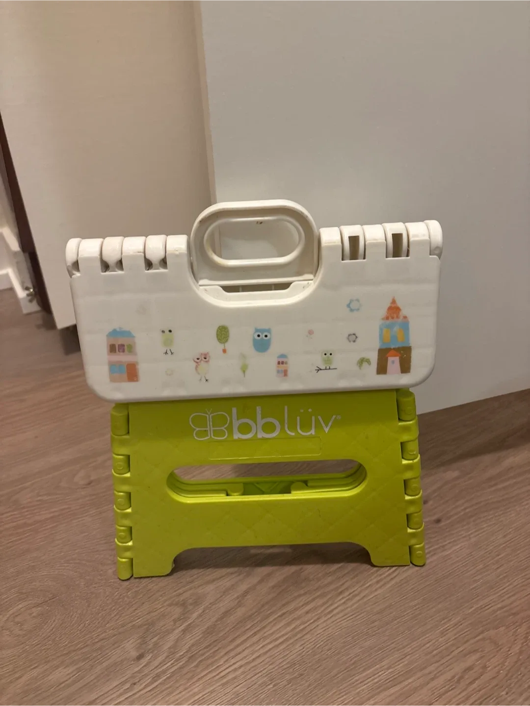 bblüv Step Stool - lime image indicator(2)