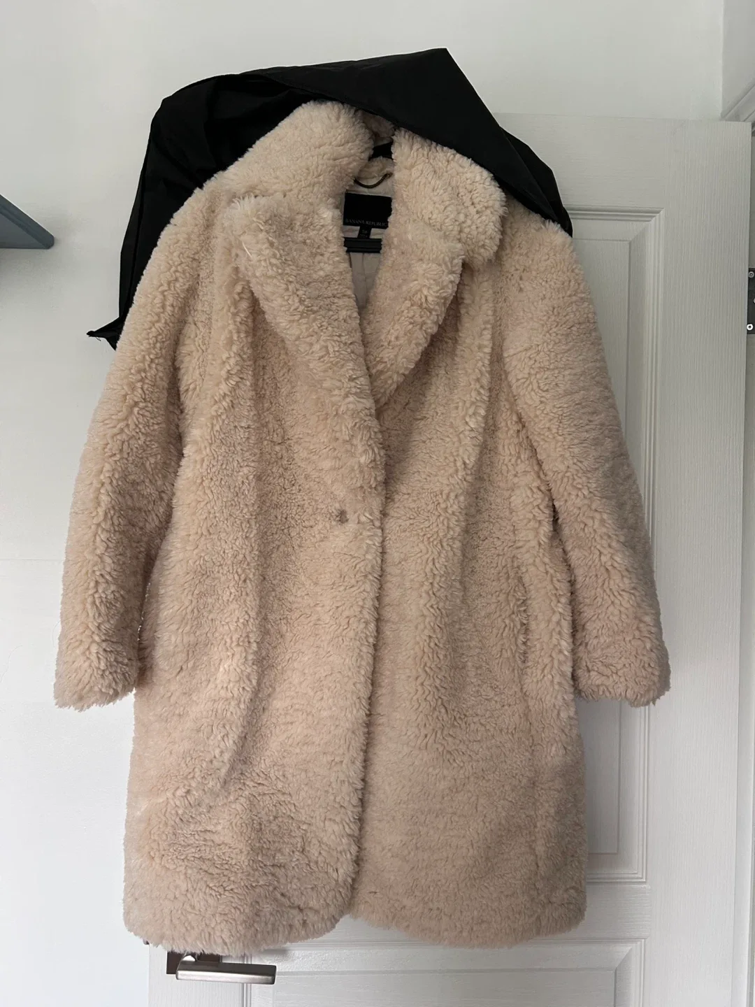 Banana Republic Women's Teddy Coat - Size S thumbnail