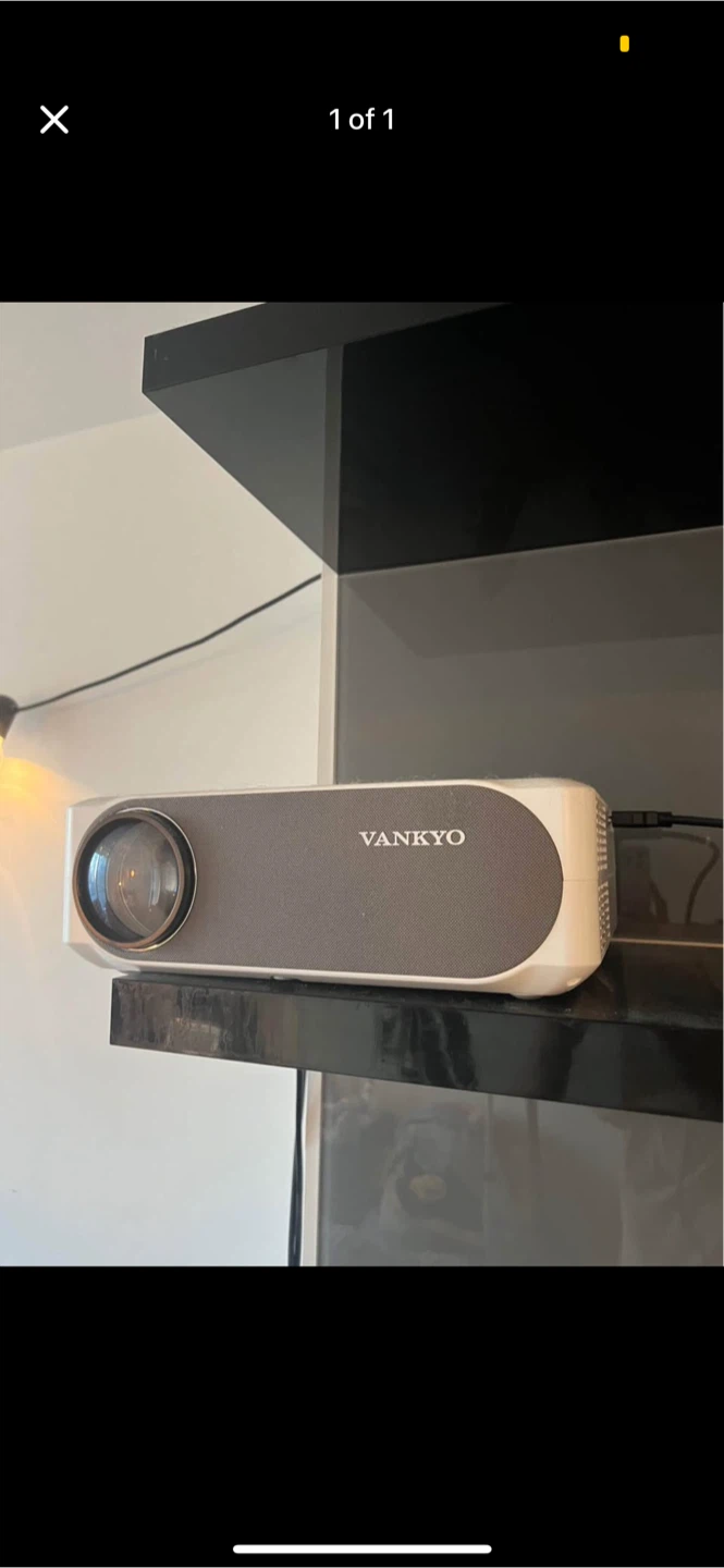 Vankyo Projector