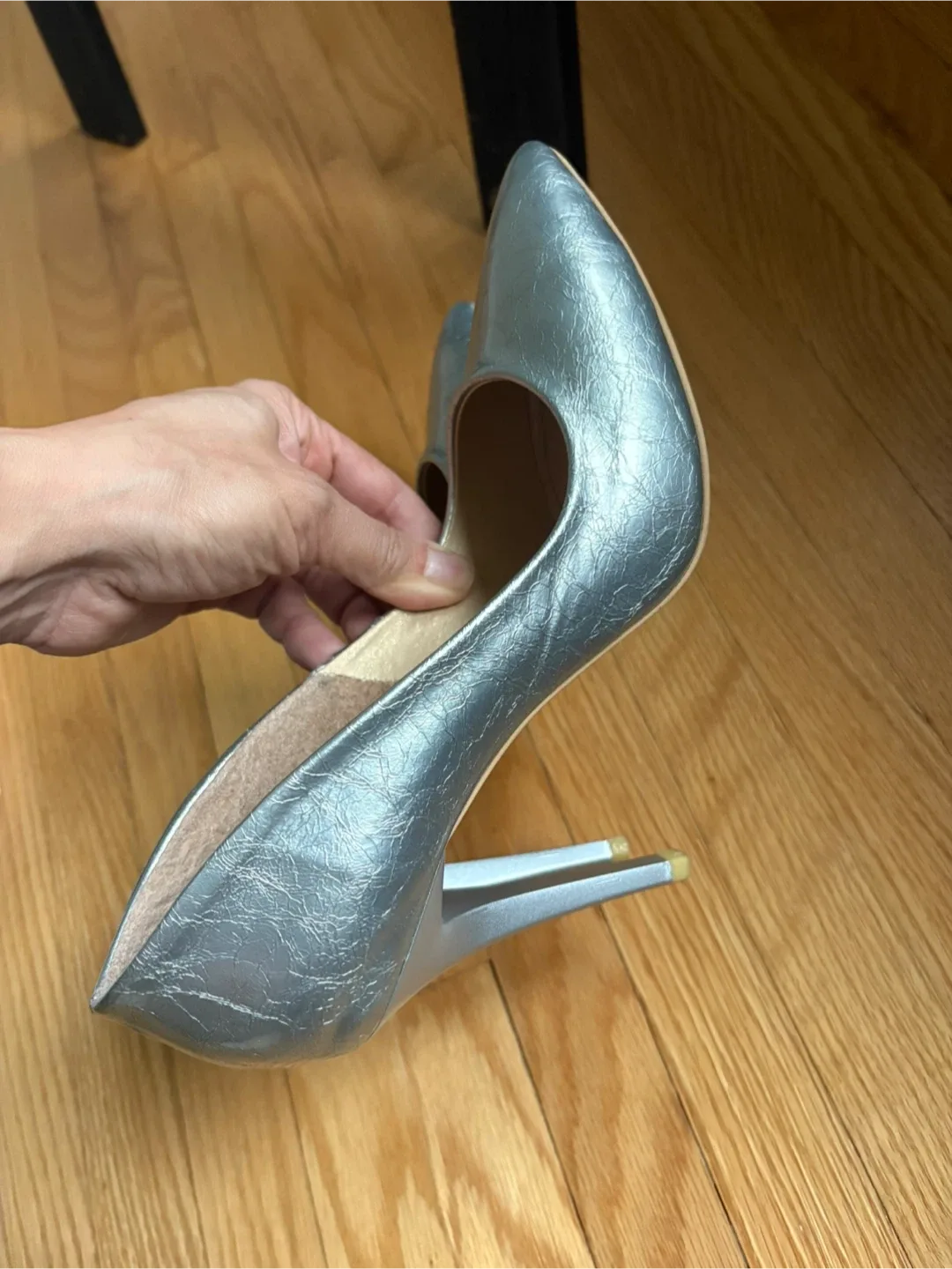 Silver Heels - Size 8 image indicator(2)