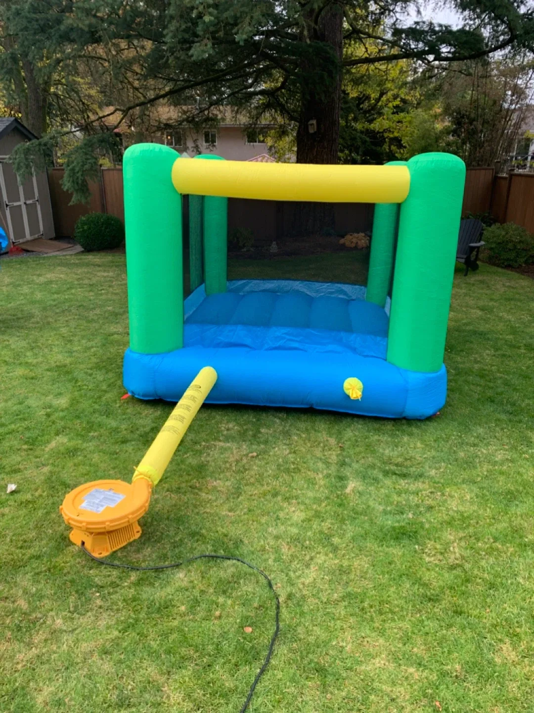 Little Tikes Inflatable Bouncer image indicator(2)