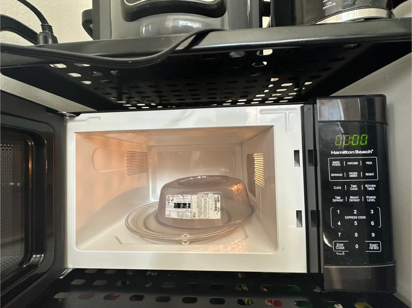 Hamilton Beach Microwave - photo 2