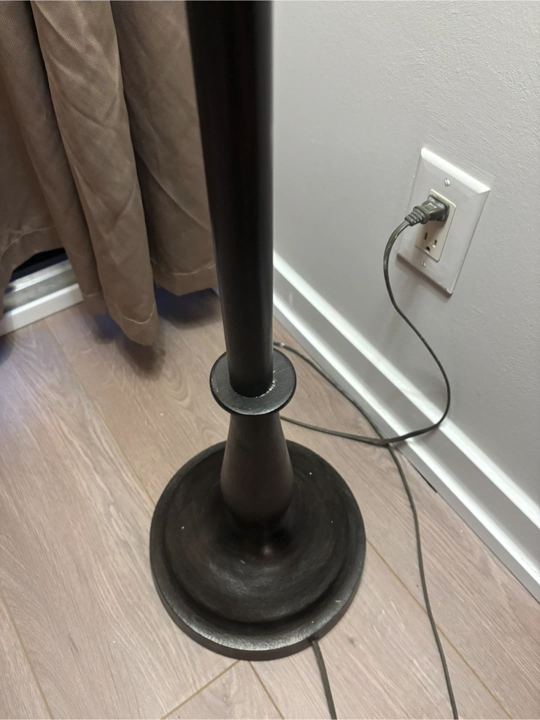 Floor Lamp with Beige Shade - photo 4