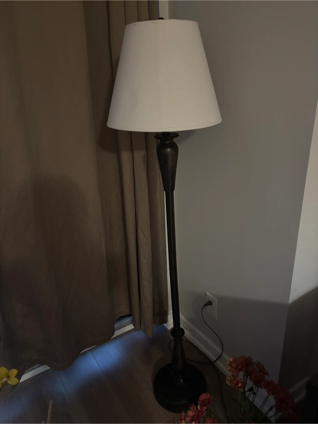 Floor Lamp with Beige Shade - photo 2