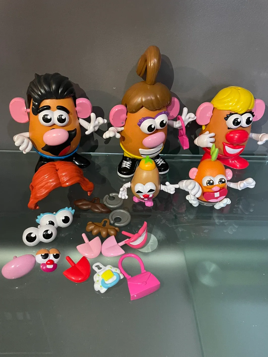 Mr. Potato Head Family with Accessories image indicator(2)