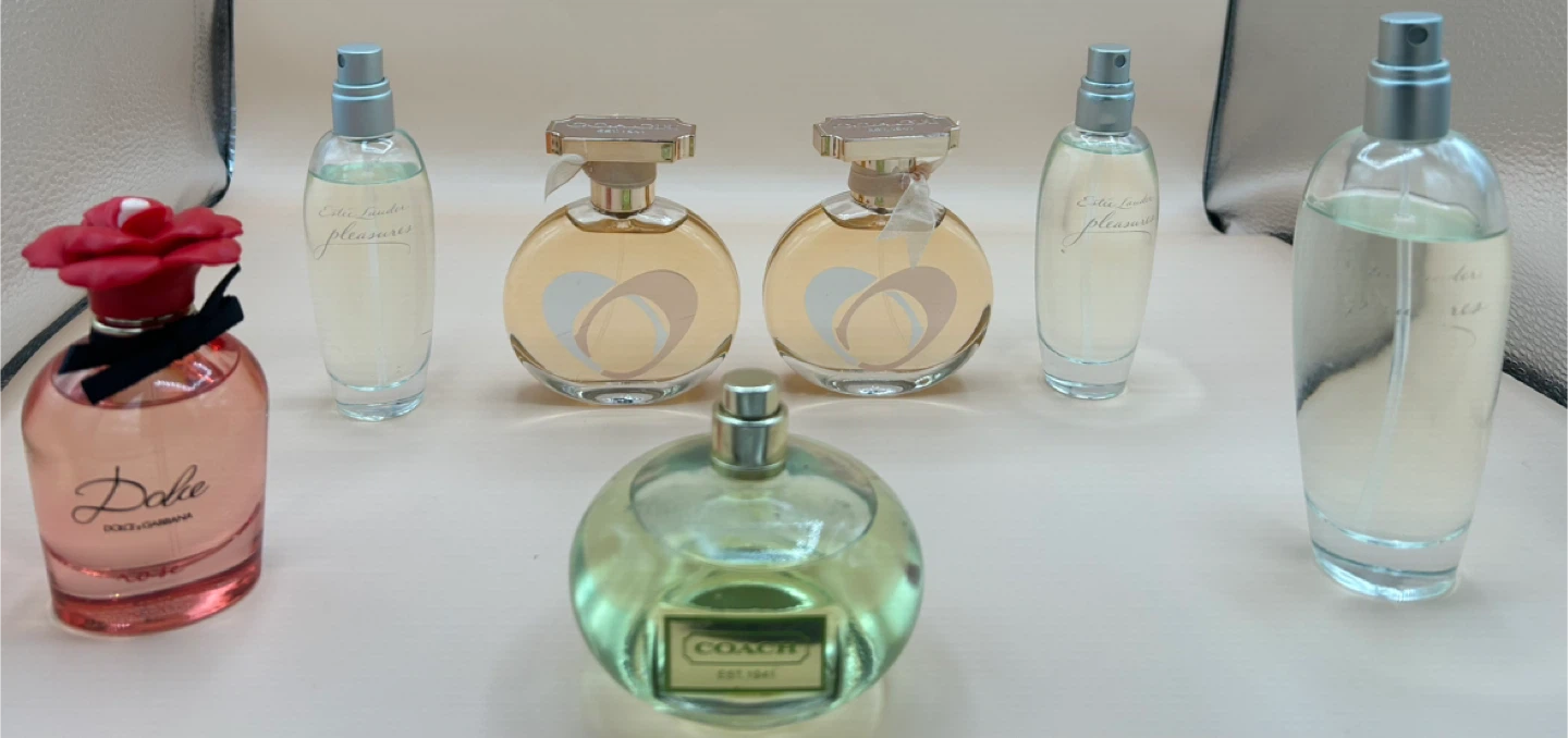 Mixed Perfume Lot: Estee Lauder, Dolce & Gabbana, Coach