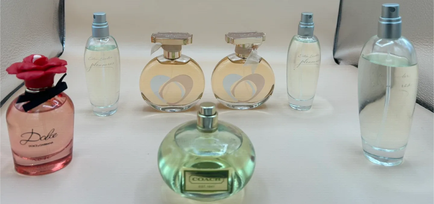 Mixed Perfume Lot: Estee Lauder, Dolce & Gabbana, Coach thumbnail