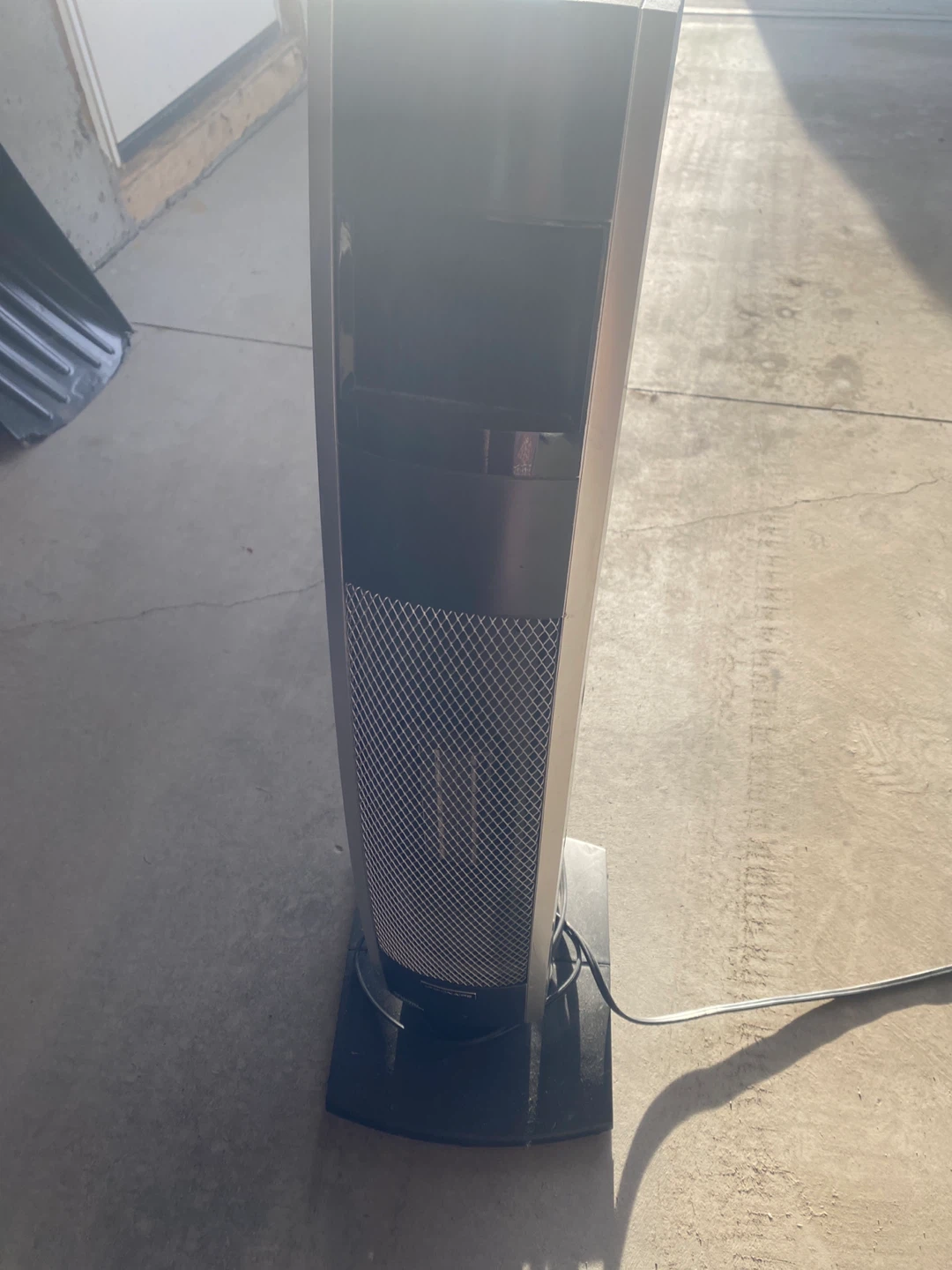 Tower heater - photo 2