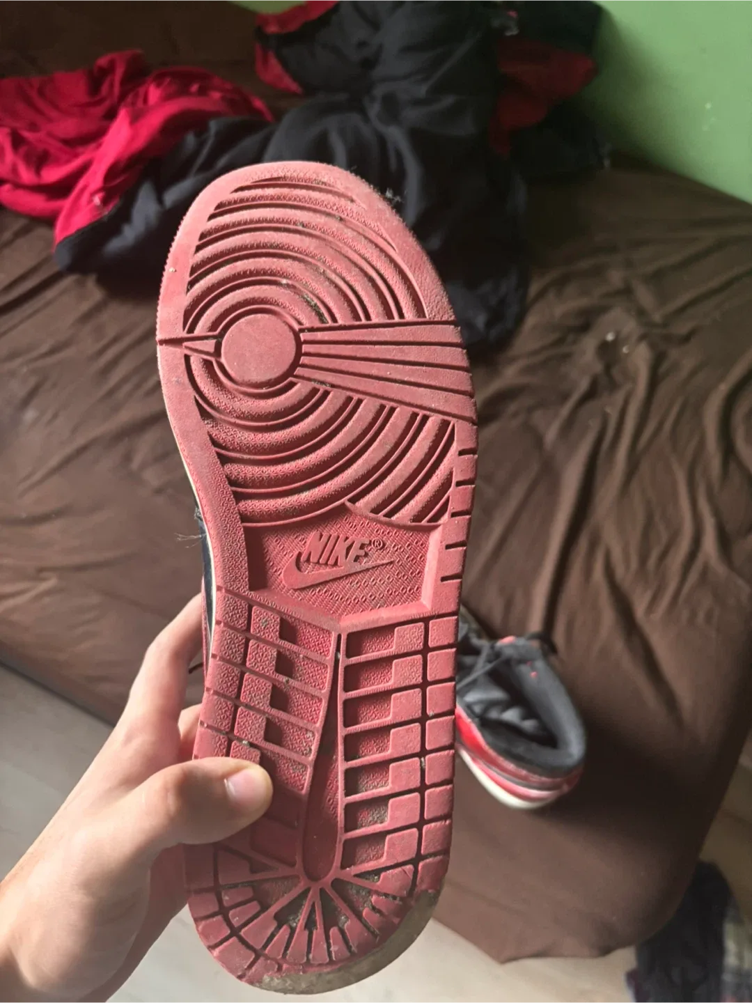 Nike Air Jordan 1 Red/Black image indicator(3)