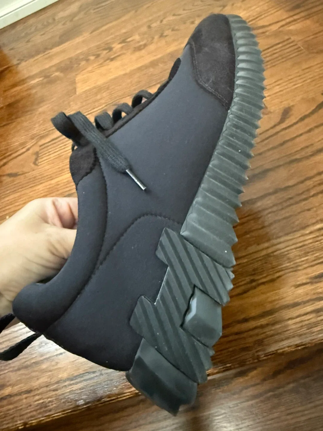 Hermes bouncy sneakers size 39 (8 USA) image indicator(2)