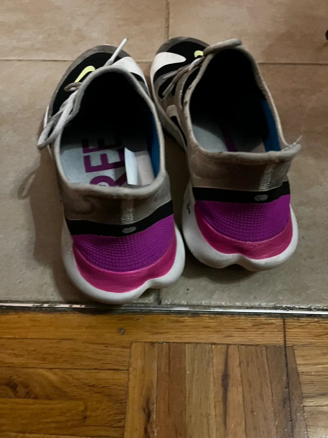 Nike Free RN 5.0 Running Shoes (size 12) image indicator(6)