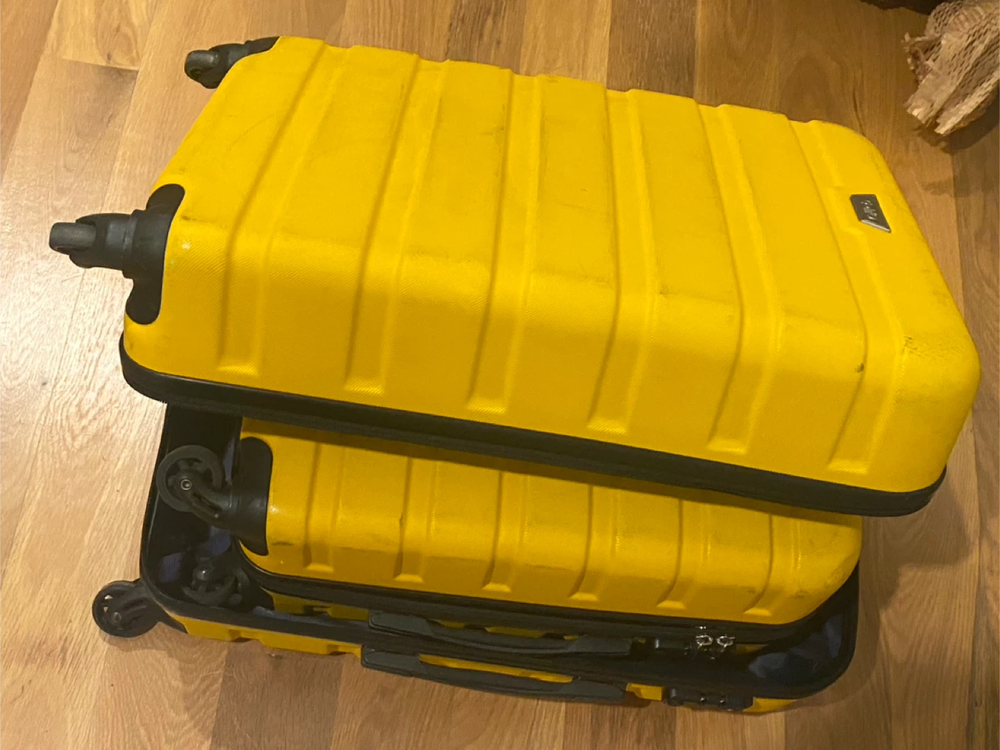 G-LITE Yellow Luggage Set - photo 3