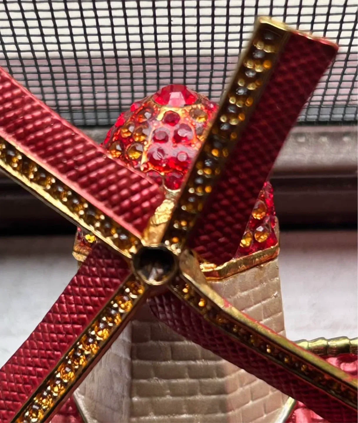 Windmill moving RED Rucinni pill box enamel trinket image indicator(7)