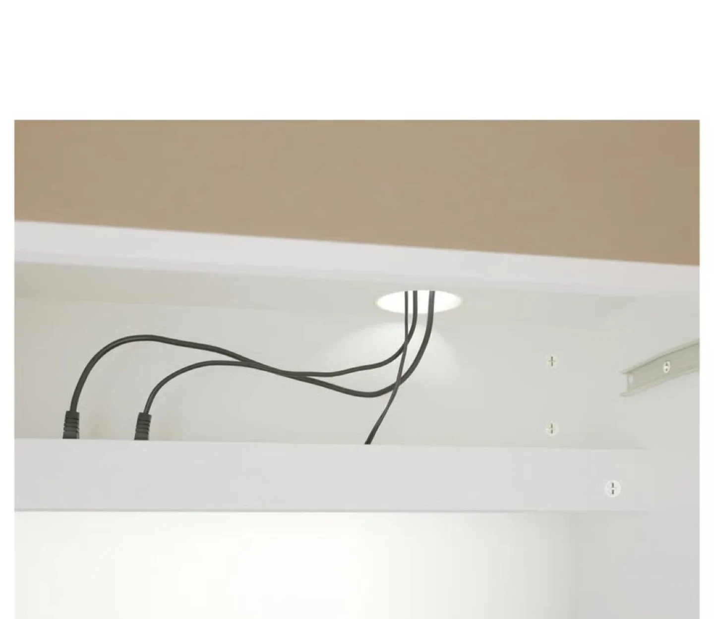 IKEA Hemnes White Desk with Hutch image indicator(4)