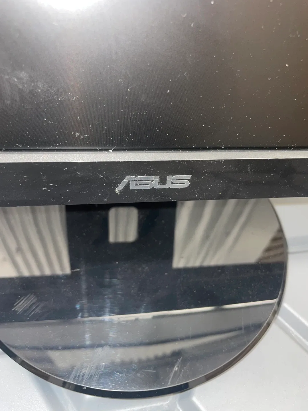 Asus Monitor - Great Condition! image indicator(5)