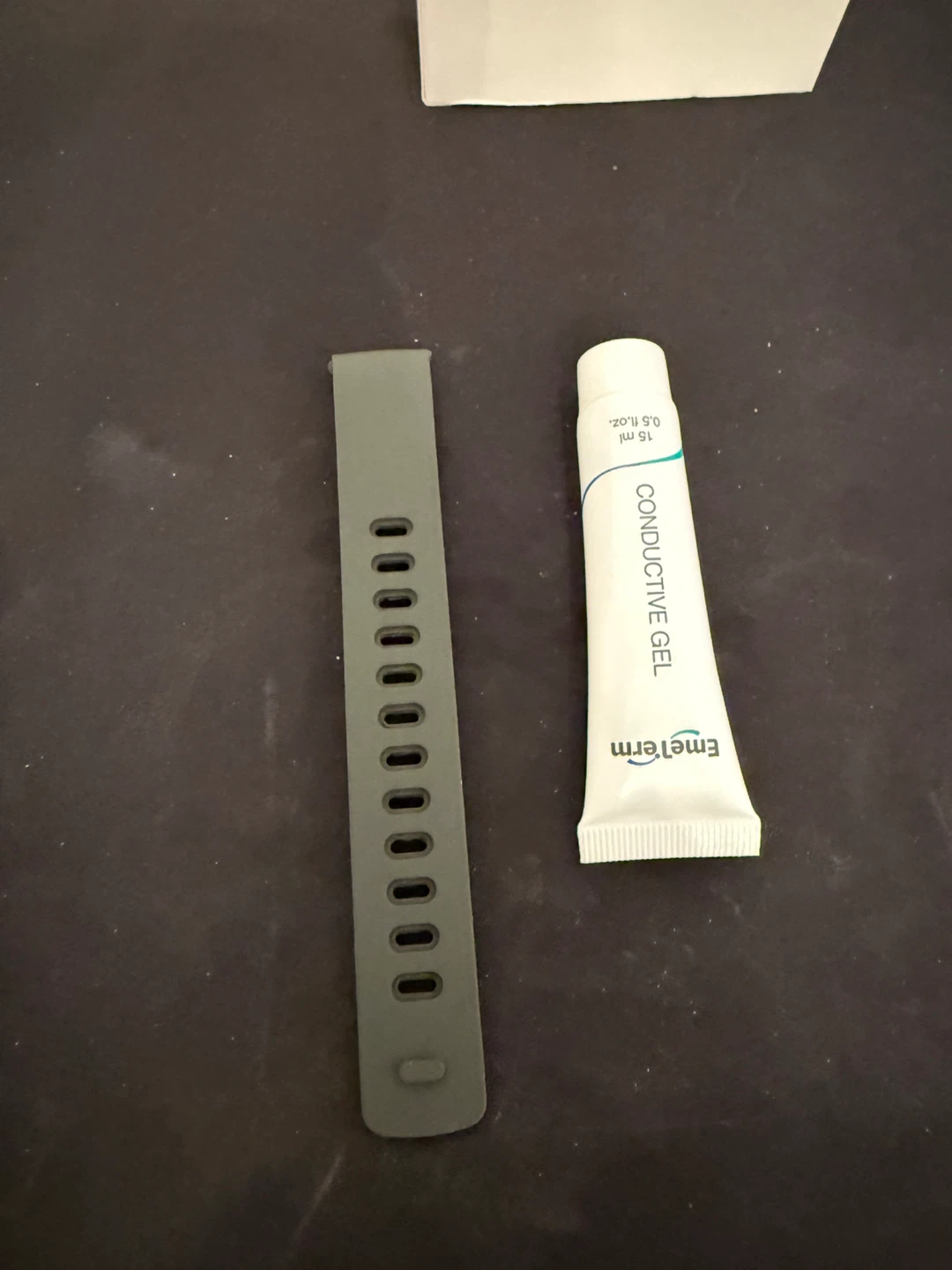 EmeTerm Fashion Anti-Nausea Wristband - Like New! - photo 4