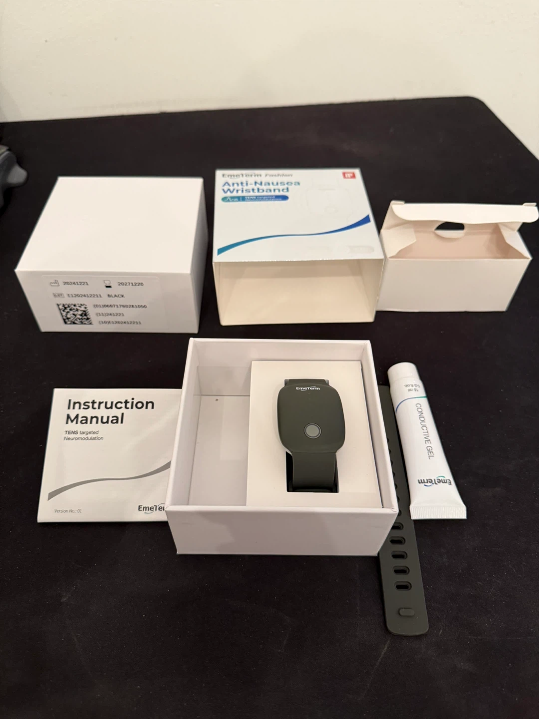 EmeTerm Fashion Anti-Nausea Wristband - Like New! - photo 3