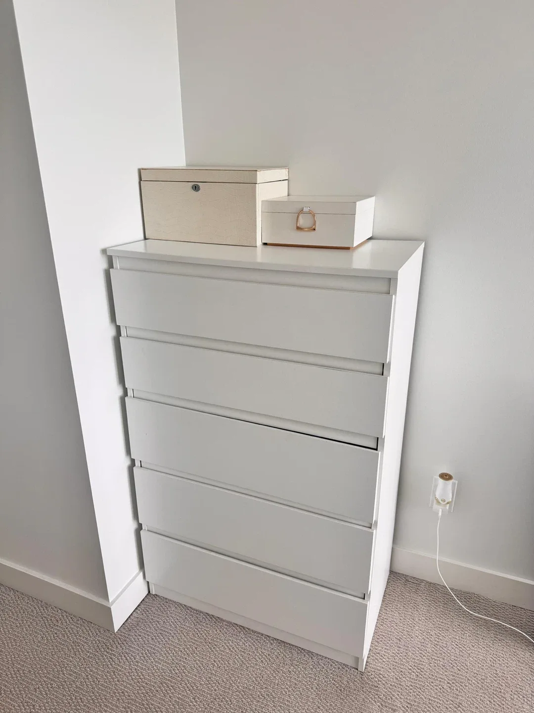 IKEA Hemnes White 5-Drawer Dresser image indicator(2)