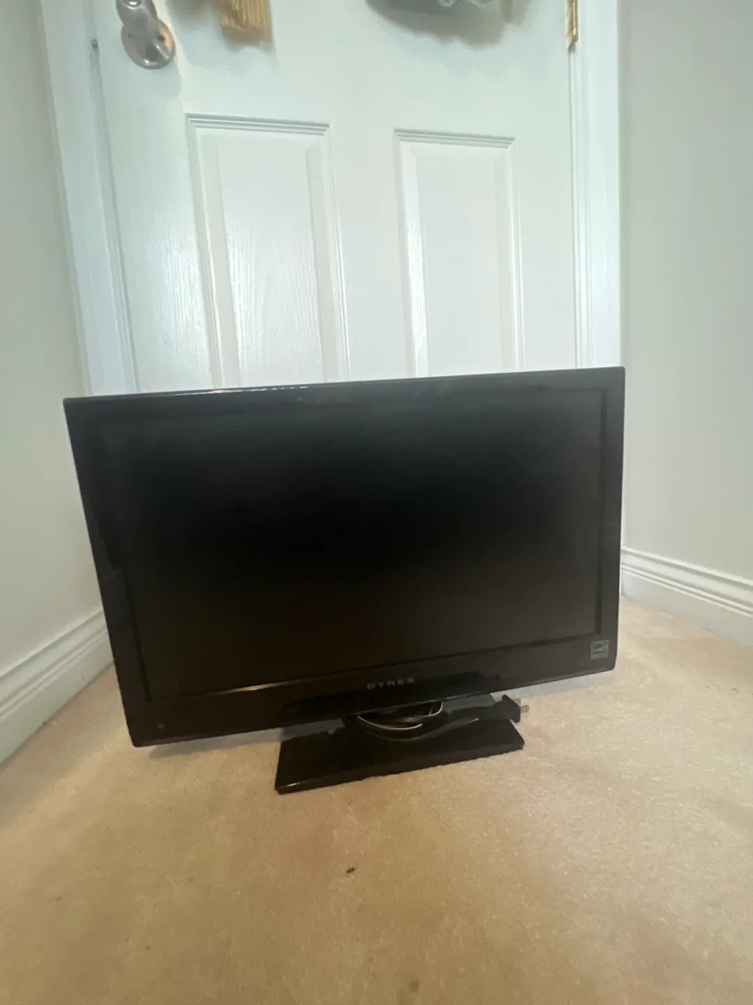 Small Dynex TV image indicator(3)