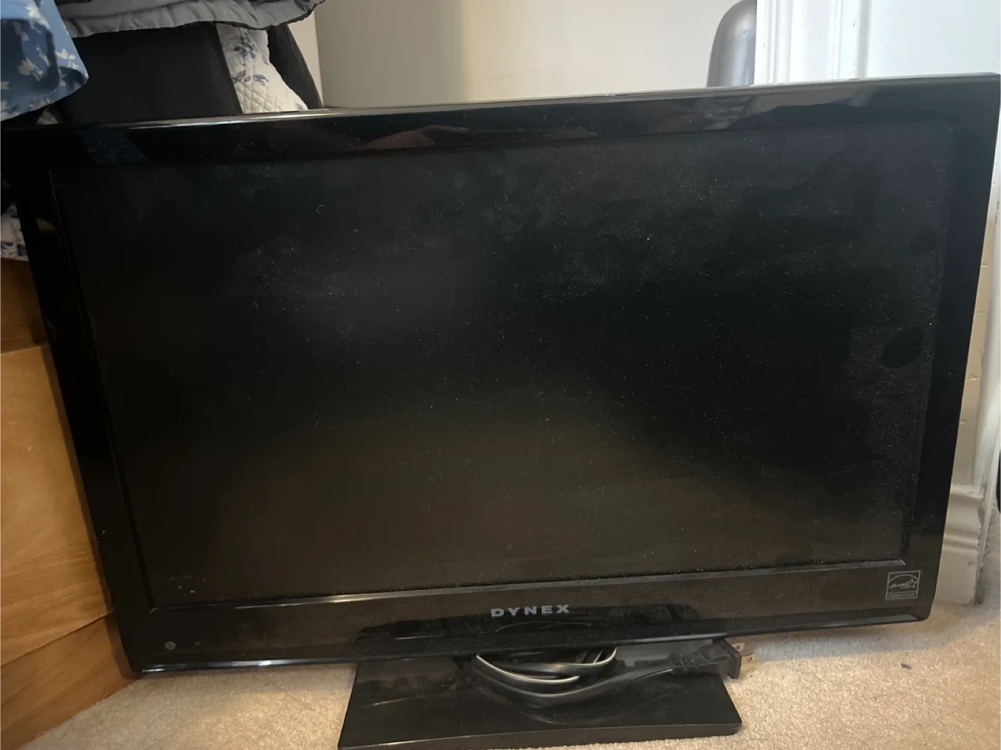 Small Dynex TV image indicator(2)