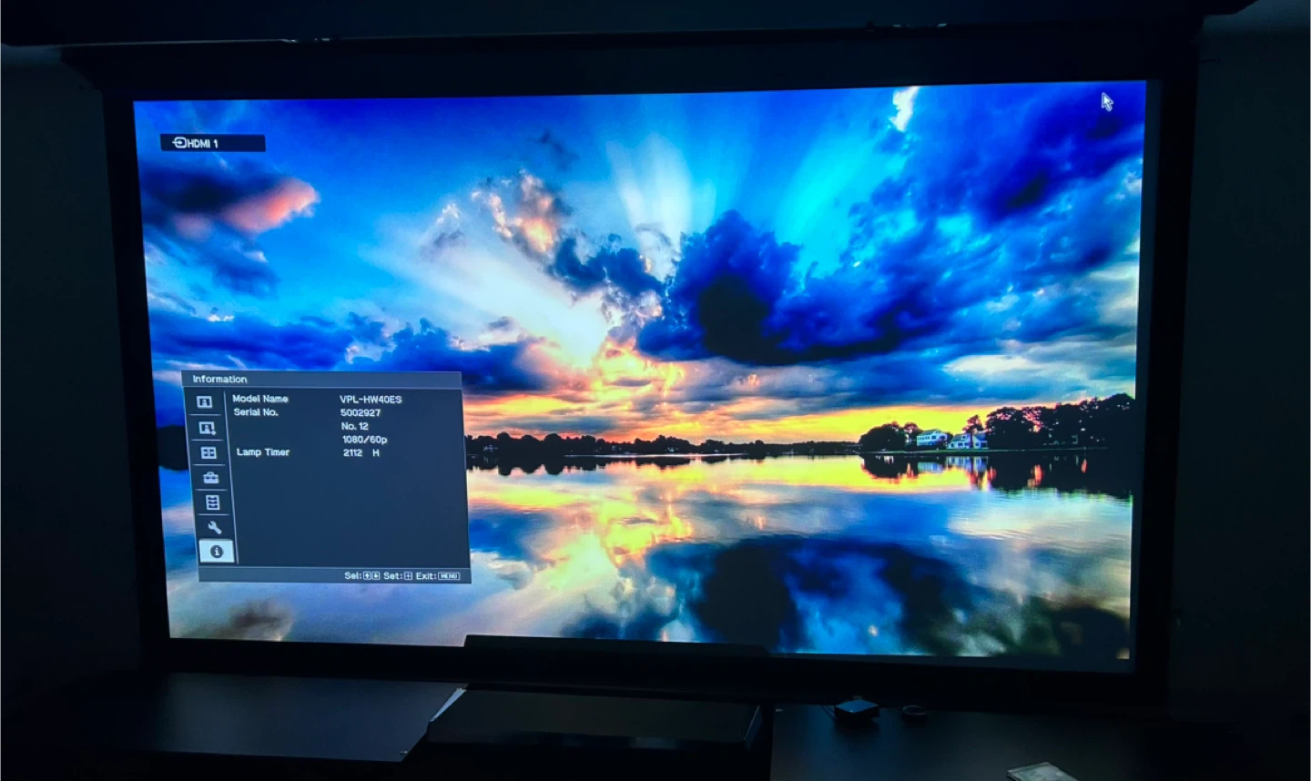Sony VPL-HW40ES Projector - photo 3