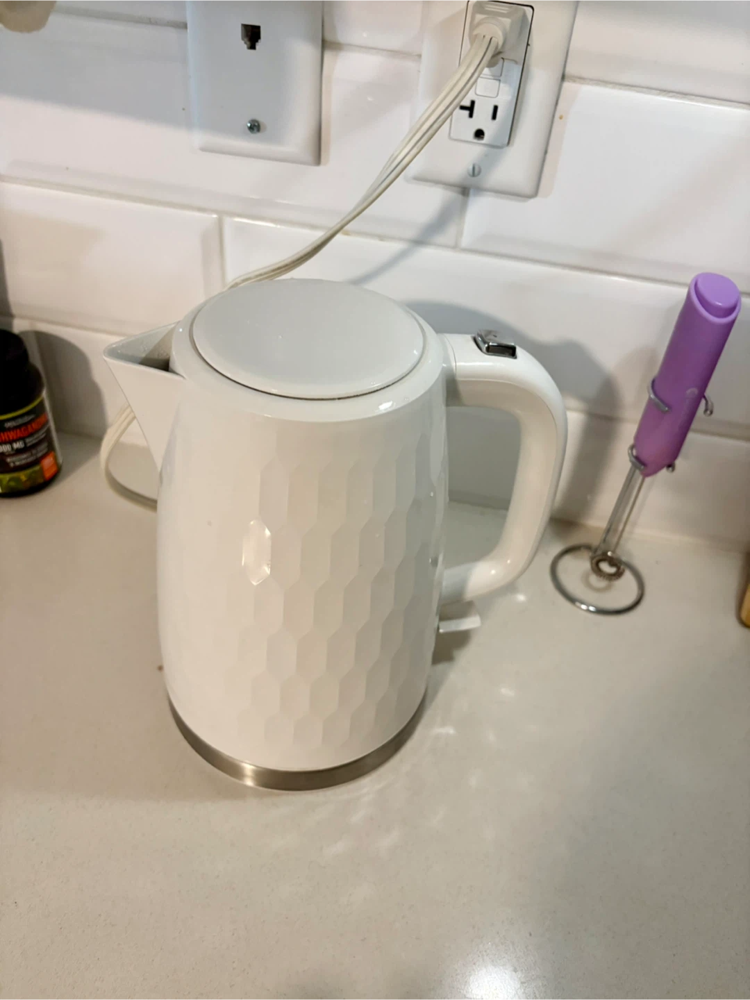 White Electric Kettle - photo 3
