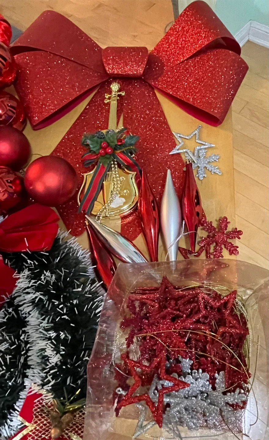 Christmas Decorations Bundle - Bows, Ornaments, Wreaths image indicator(3)