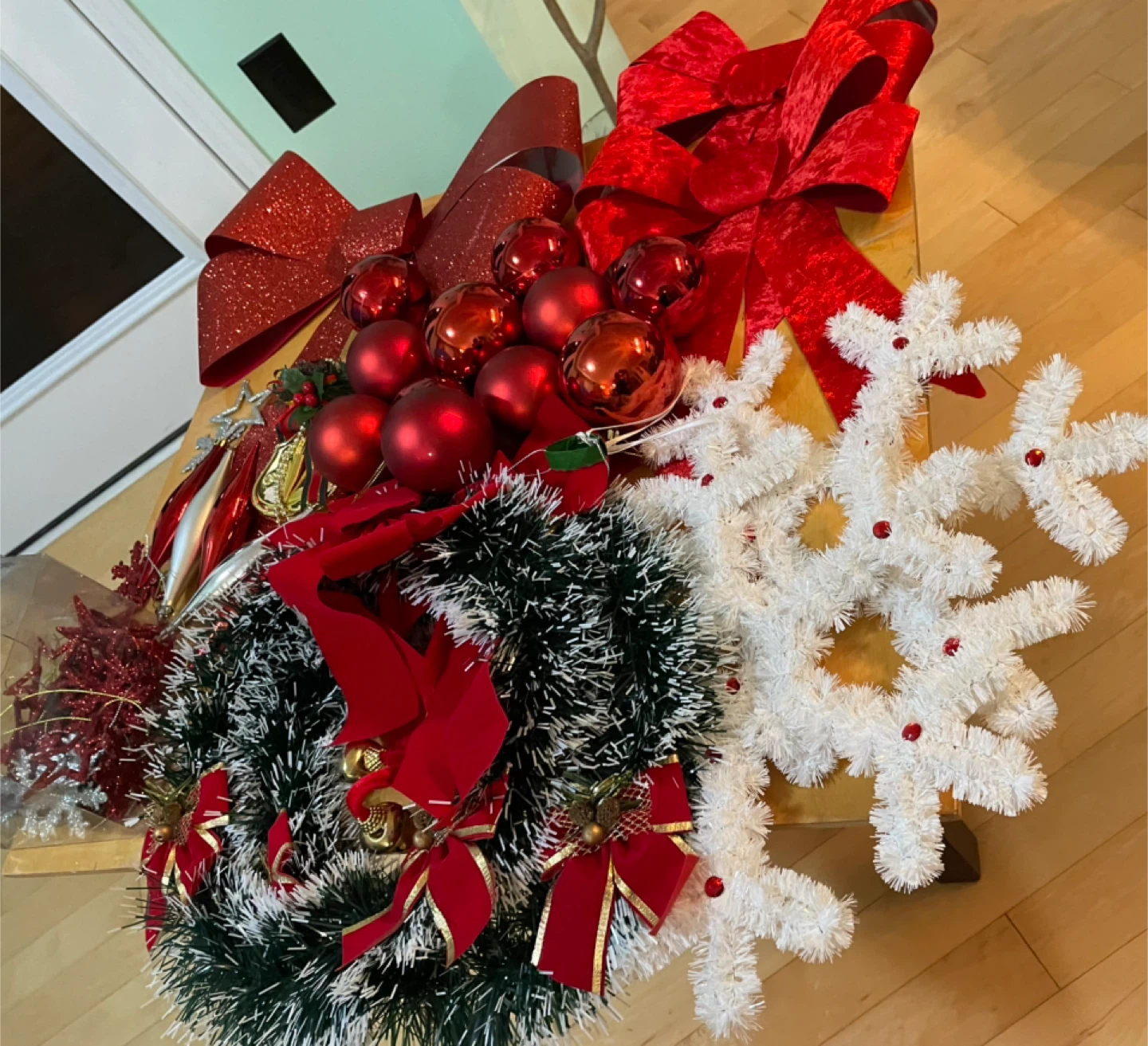 Christmas Decorations Bundle - Bows, Ornaments, Wreaths - photo 4