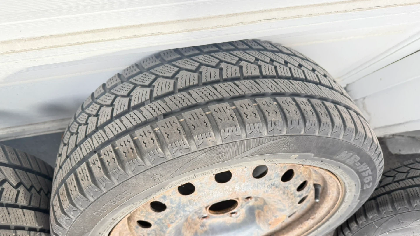Set of 4 Winter Tires 215/55R17 - photo 4