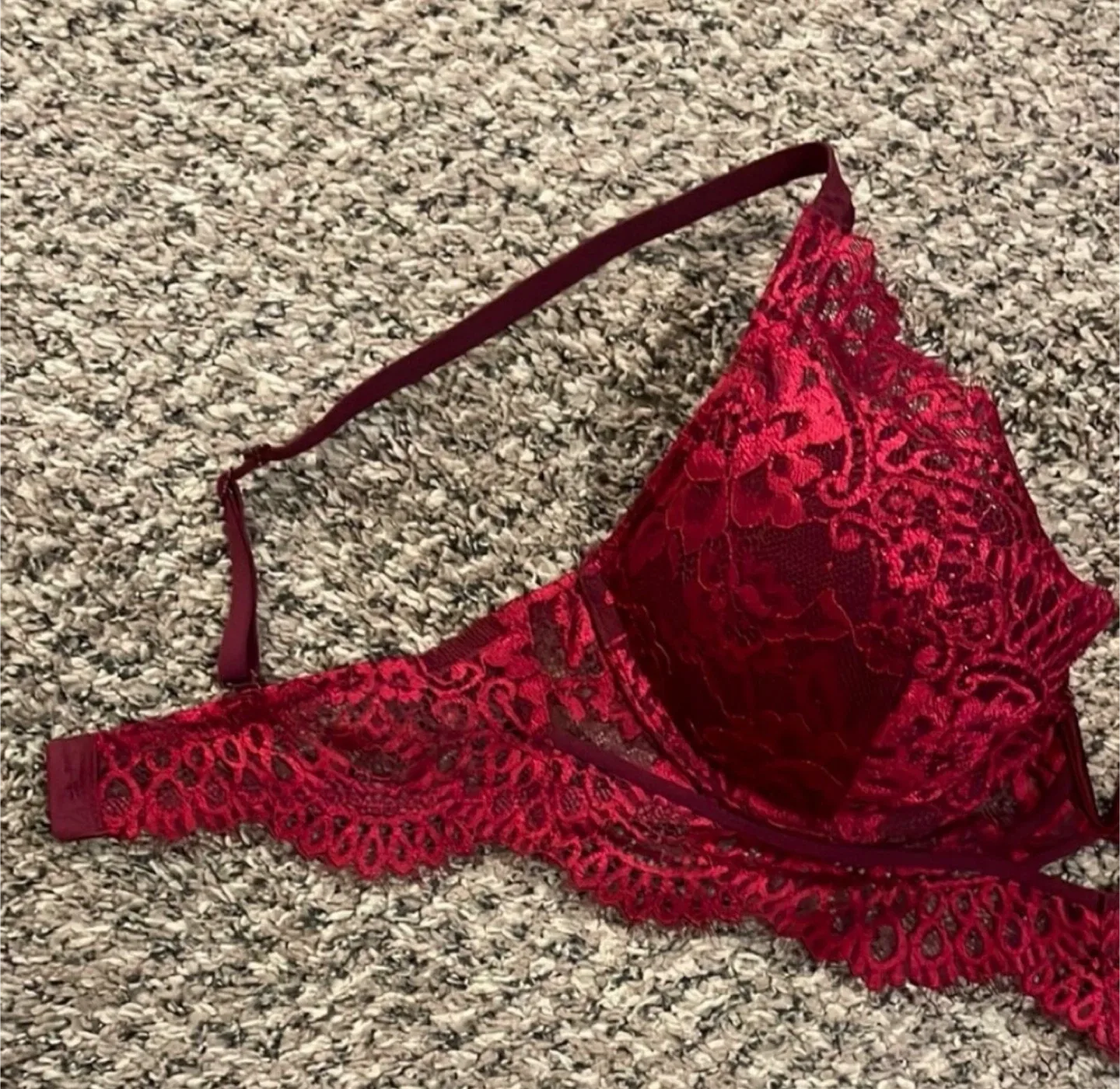 La SENZA Very Sexy Deep Plunge Bra Red Lace 34C image indicator(2)