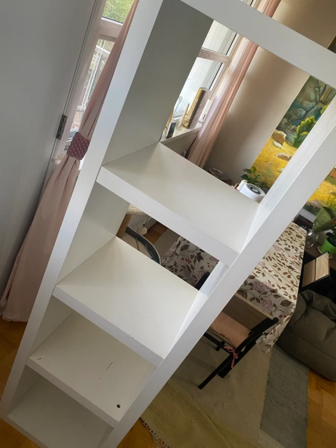 White shelf image indicator(3)