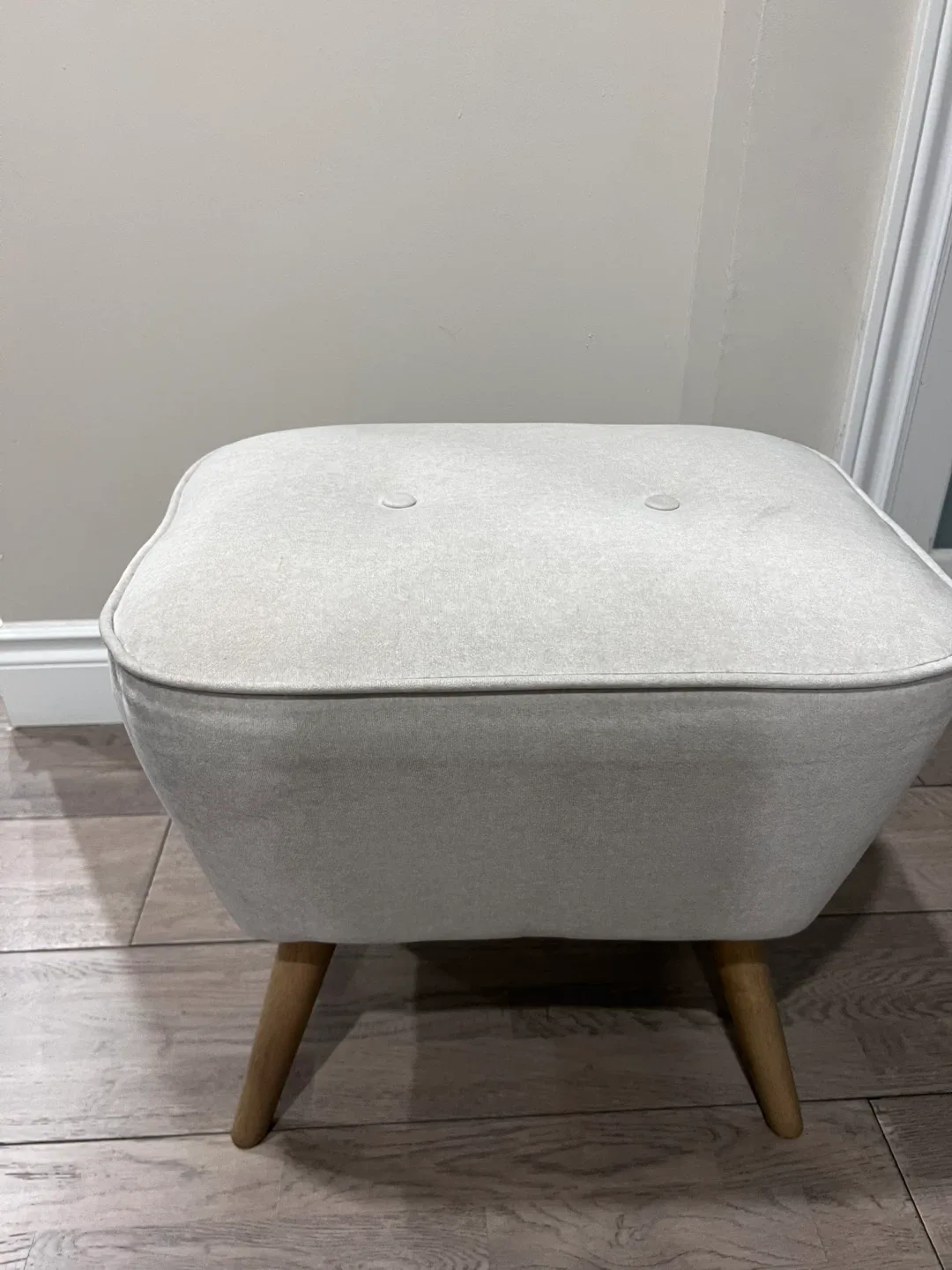 STRUCTUBE LIV Ottoman - Grey image indicator(2)