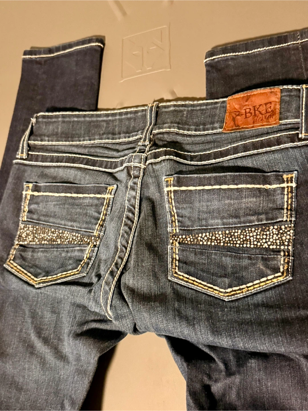 BKE Stella Jeans Size gem embellished pockets 27R