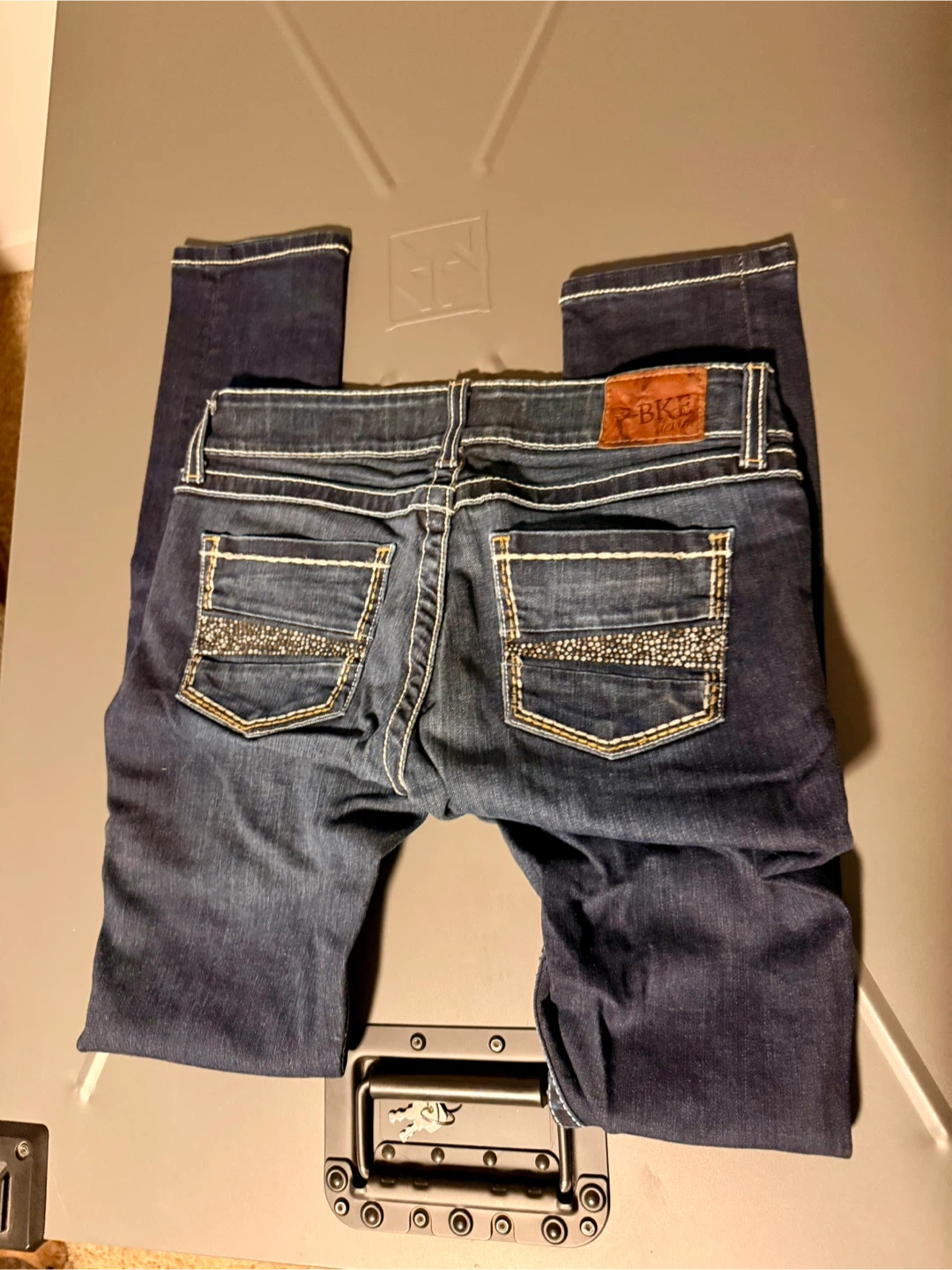 BKE Stella Jeans Size gem embellished pockets 27R - photo 4