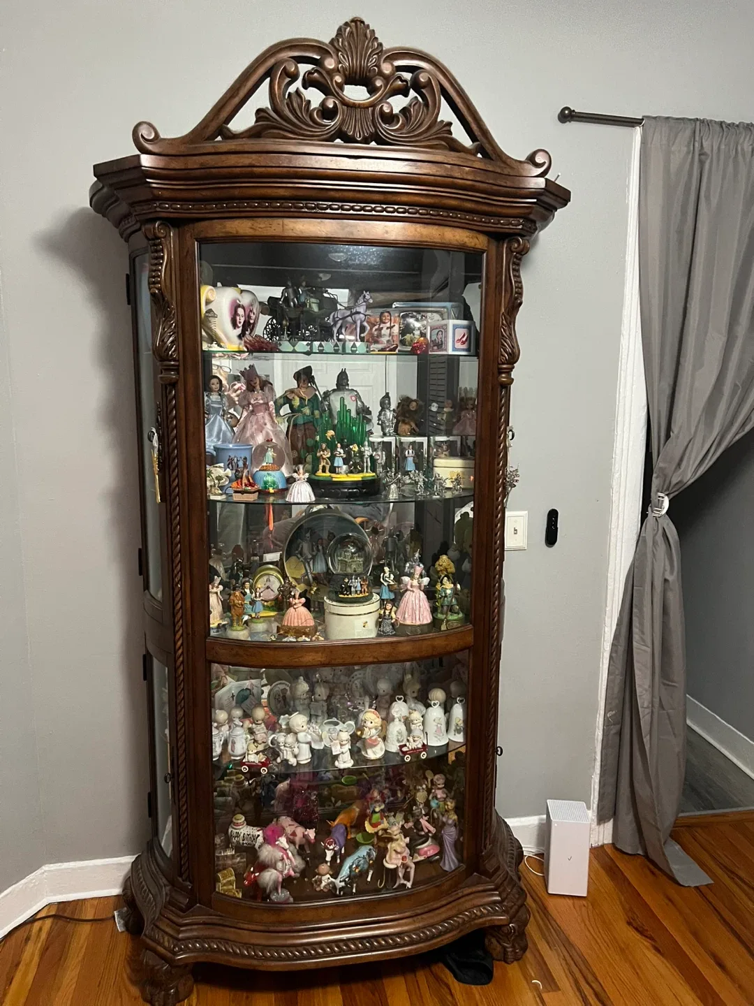 Curio Display Cabinet - Ornate Wood image indicator(2)