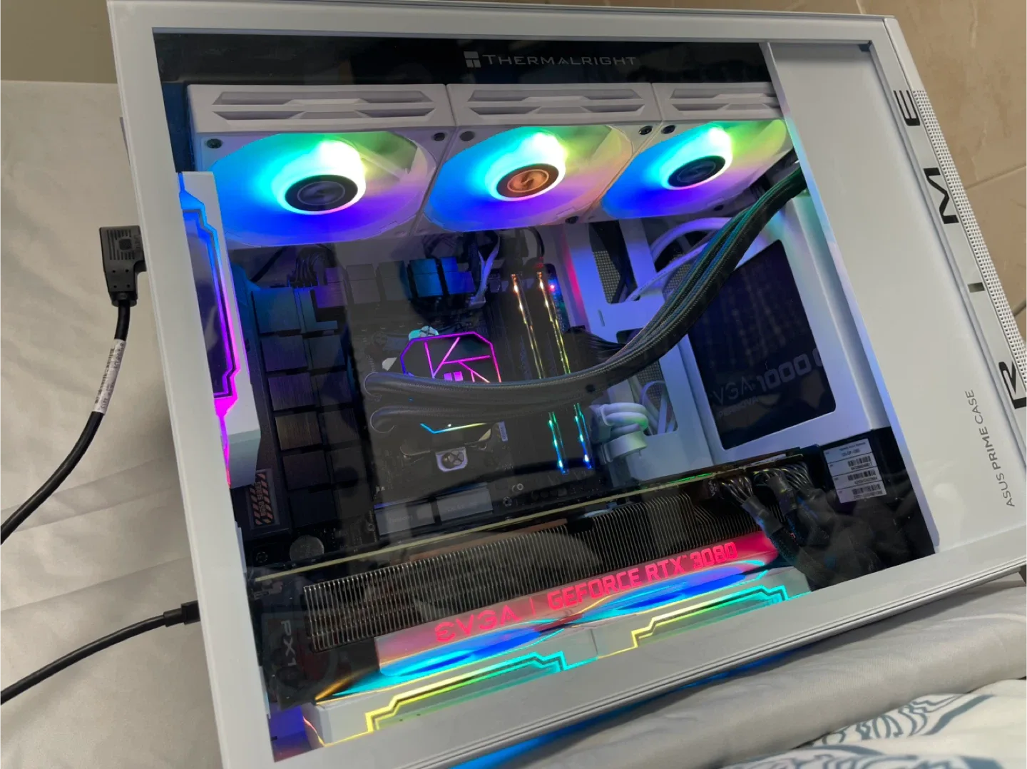 MicroATX White Gaming PC 9600X, 3080, 1TB, DDR5 image indicator(6)