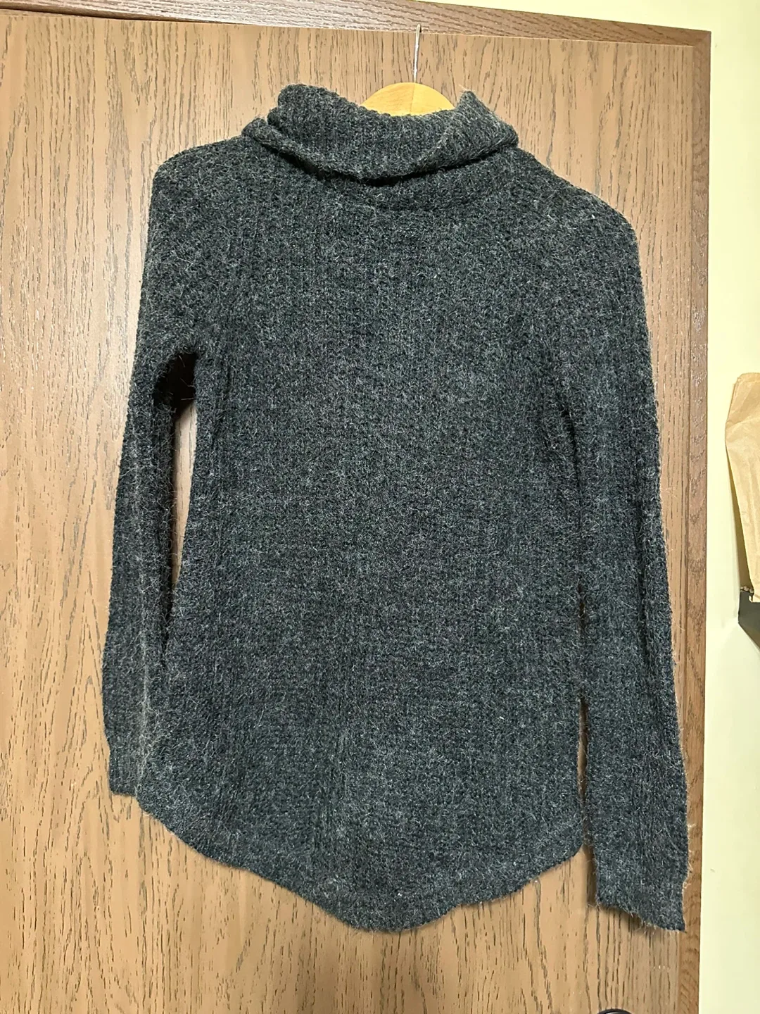 Wilfred Free Sweater image indicator(3)