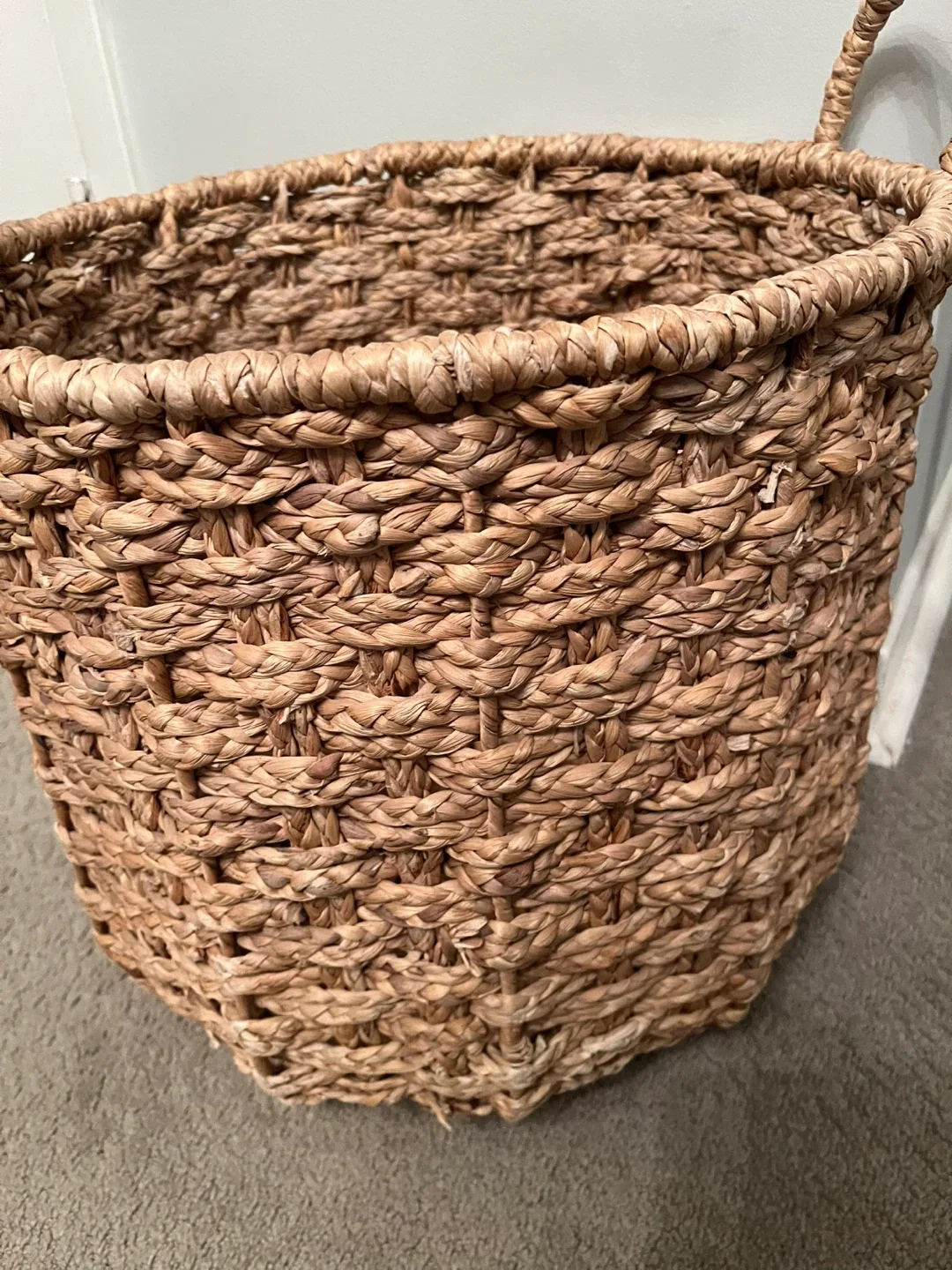 Woven Basket with Handles 🥕 image indicator(2)